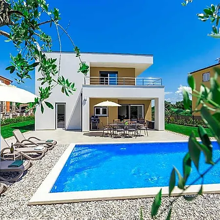 Отель House Kuca Za Odmor Cancar Бртонигла